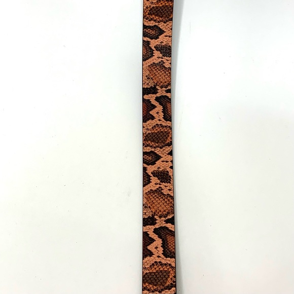 Universal Thread Exotic Coral Python Snakeskin Print Faux Leather Belt New Nwt - Picture 3 of 14